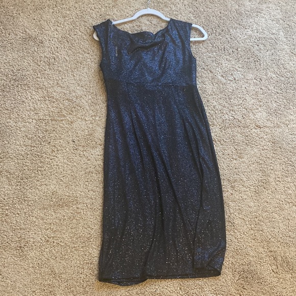 Black sparkly dress,Practically new. Size 10p - Picture 2 of 2